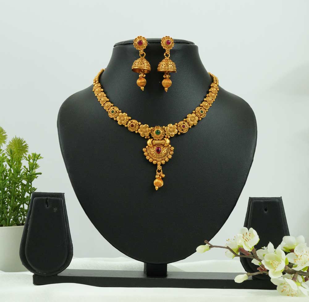 Pushpita Nakshi Necklace Set