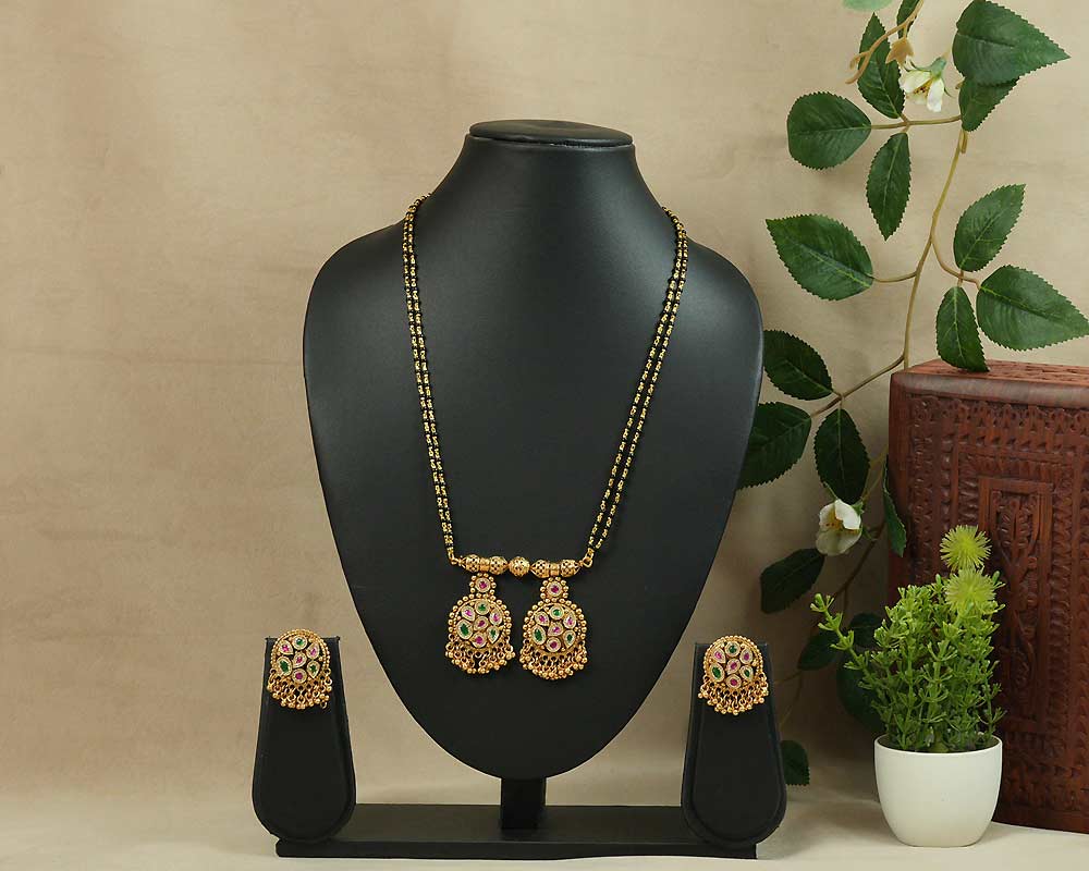 Premium Mayura Wati Mangalsutra With Earrings