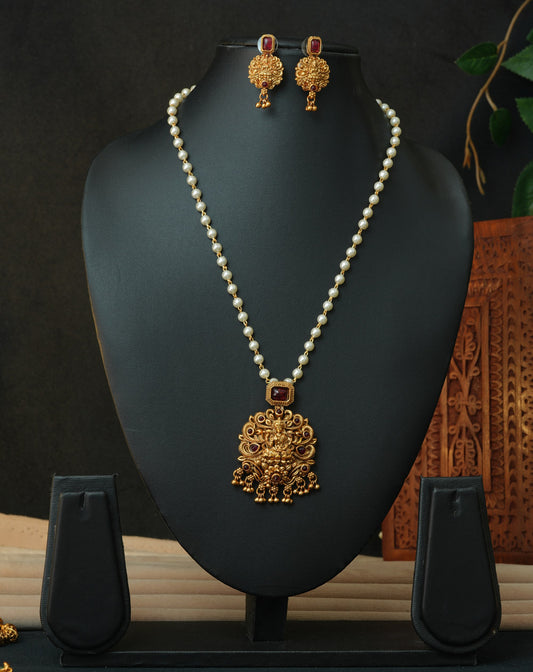 Pearl Goddess Lakshmi Pendent Set with pair of Earrings