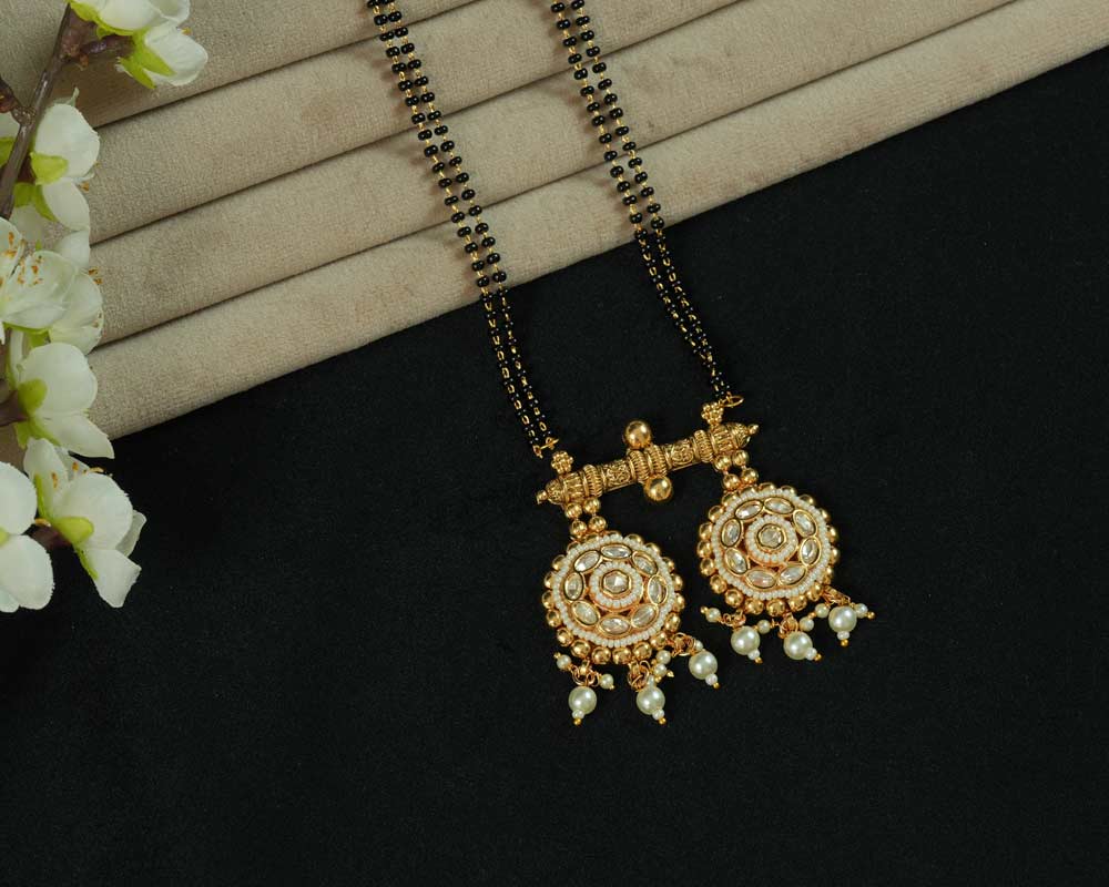 Rajshree Pearl Glow Mangalsutra