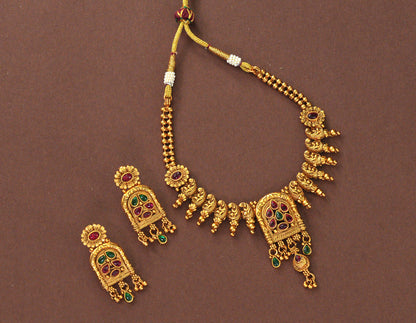 Temple Arch Kundan Necklace Set