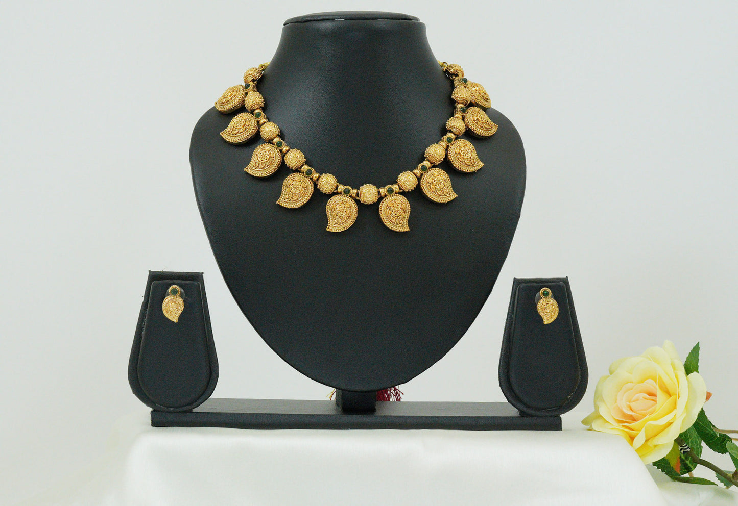 Antique Mango Necklace Set
