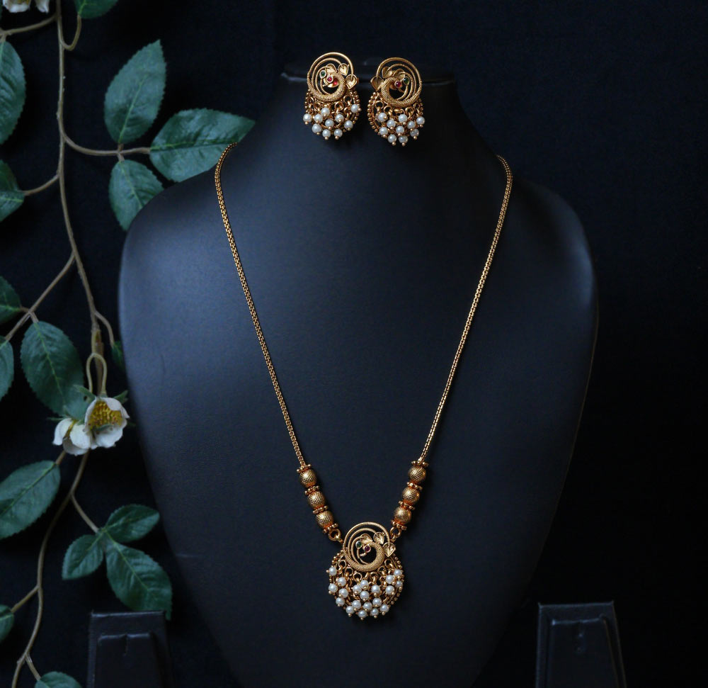 Pendent Set with pair of Earrings - No.  10